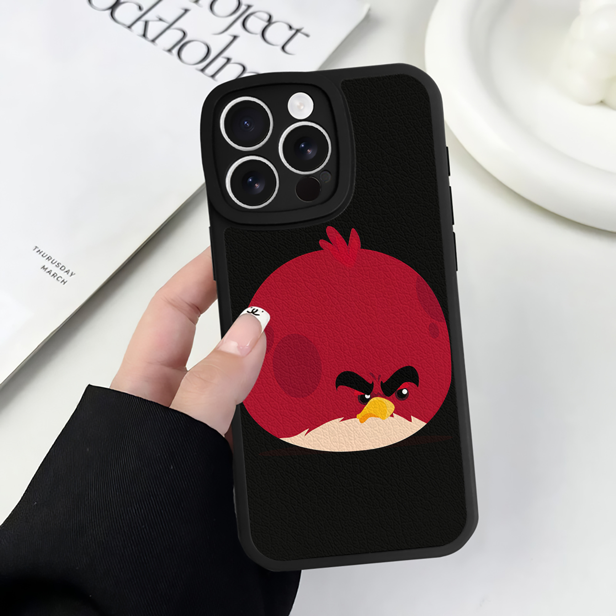 （画像用） Angry Birds アングリーバード 【iPhone 16シリーズ対応】シリコンスマホケース（レザー調） 材質：シリコン